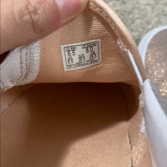 Vans - Picture 4 of 4